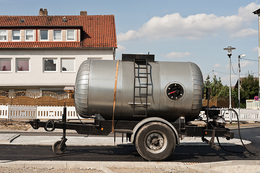 Roofing asphalt kettle trailer
