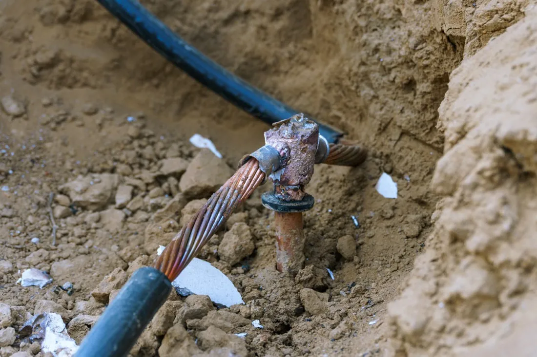 lightning grounding rod in soil