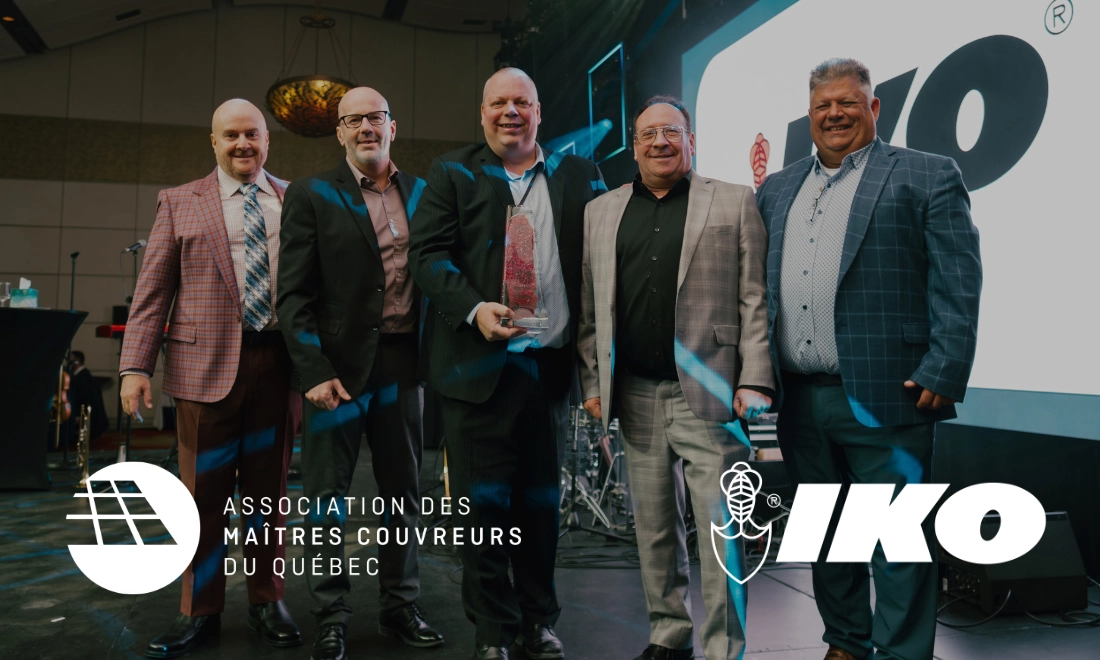 IKO récompensée pour ses 40 ans d'adhésion à l'Association des maîtres couvreurs du Québec.