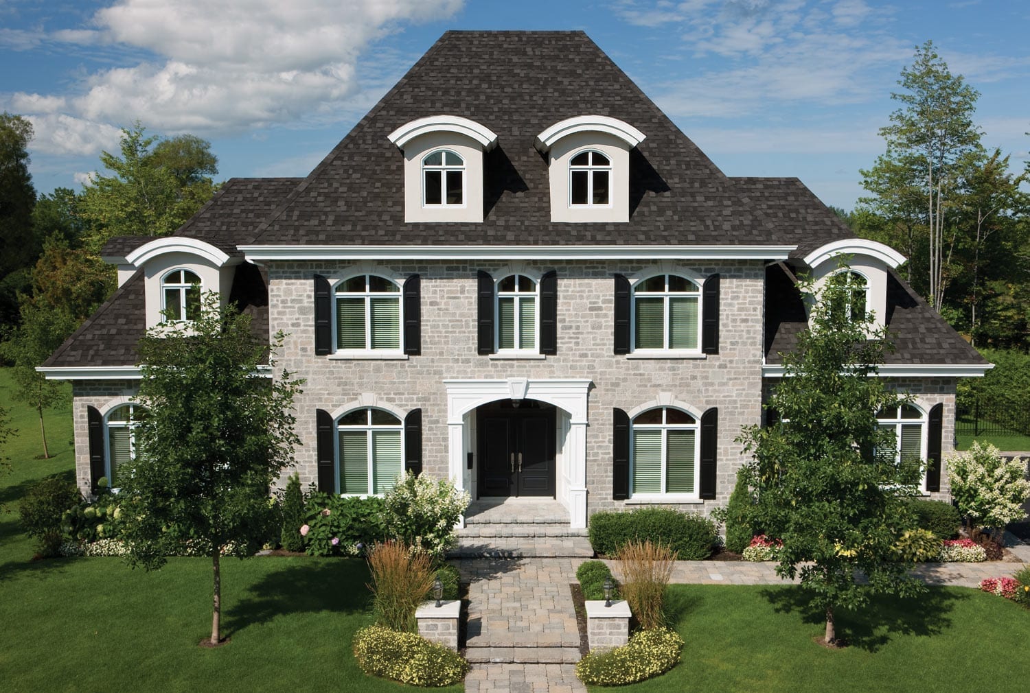 Cambridge Architectural Shingle in Dual Black color