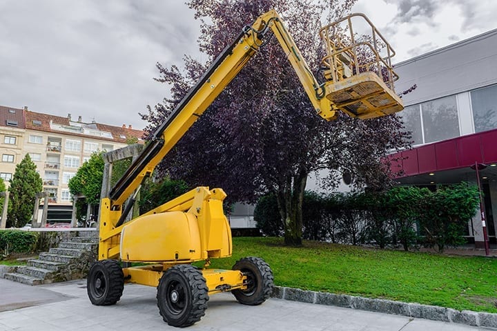 bucket lift to hang Xmas lights on roof