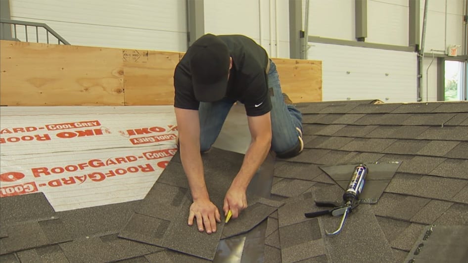 Installing a roof valley, step 5