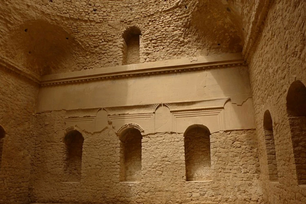 Squinch palace ardashir