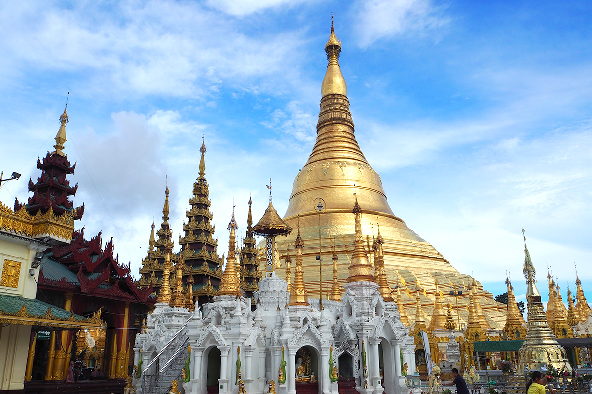 Shwedagon Pagoda's gold roof - Yangon, Myanmar